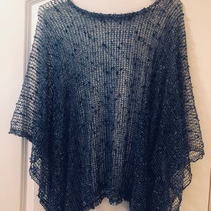 NWT fishnet like poncho teal blue